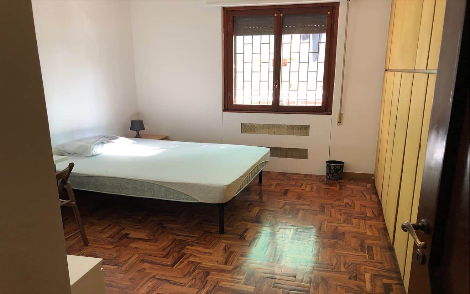 Stanza privata a Roma