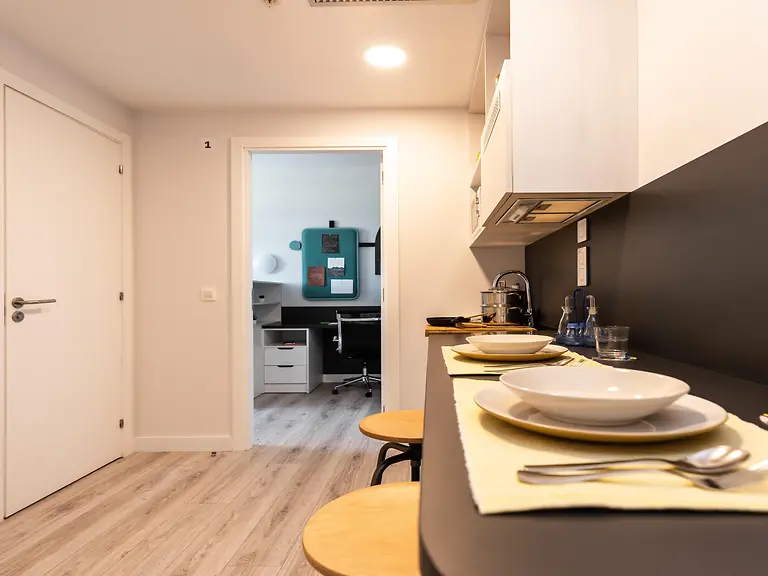 Individual baño compartido in Barcelona 4