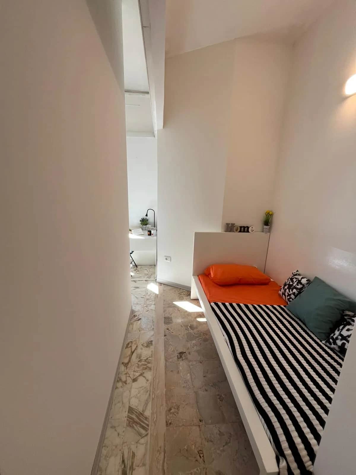 Stanza privata a Cagliari