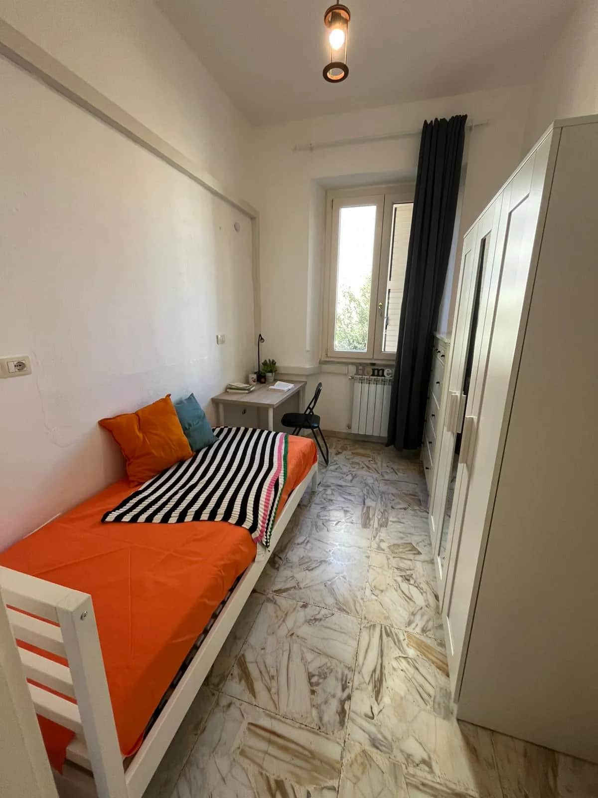 Stanza privata a Cagliari