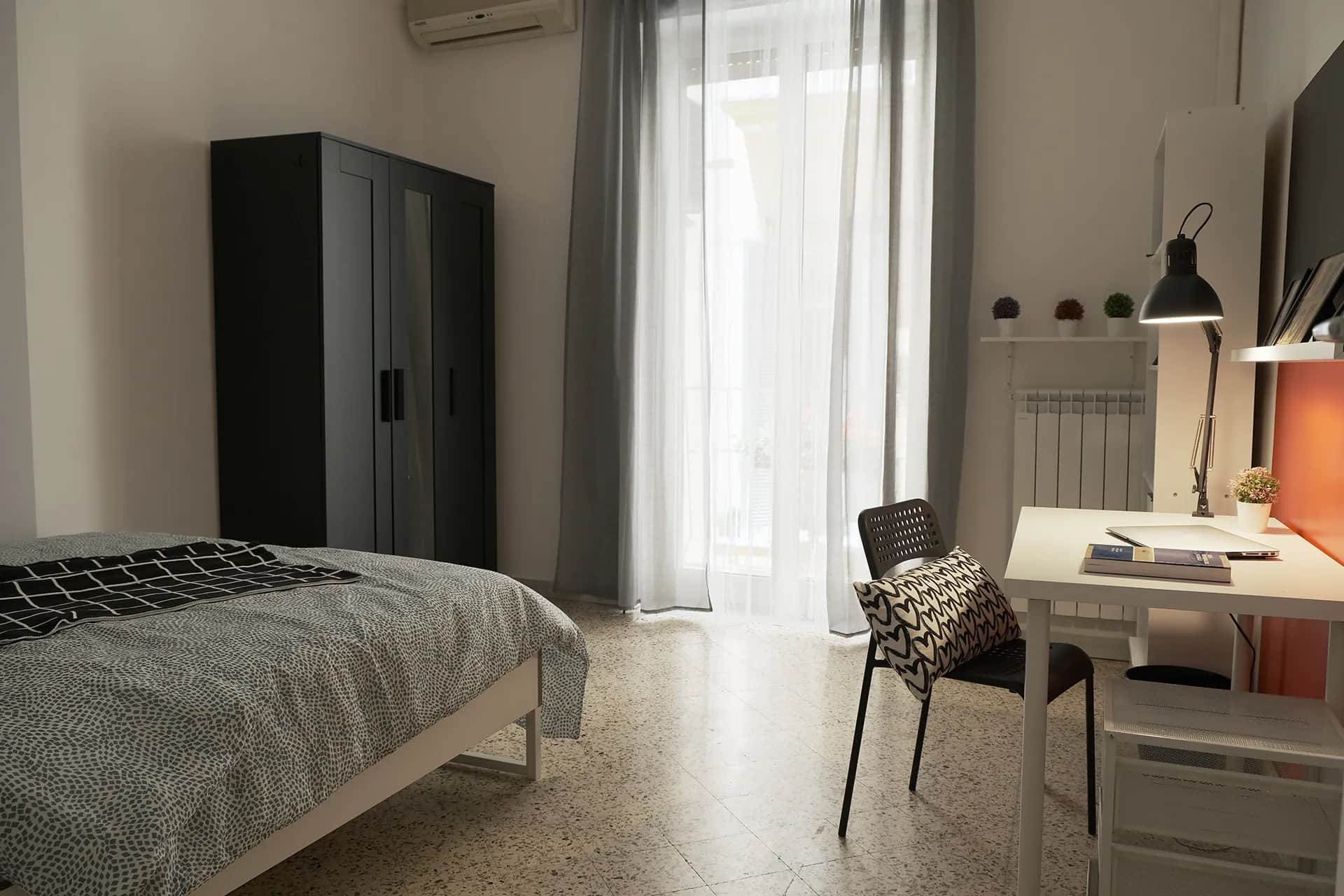 Stanza privata a Naples