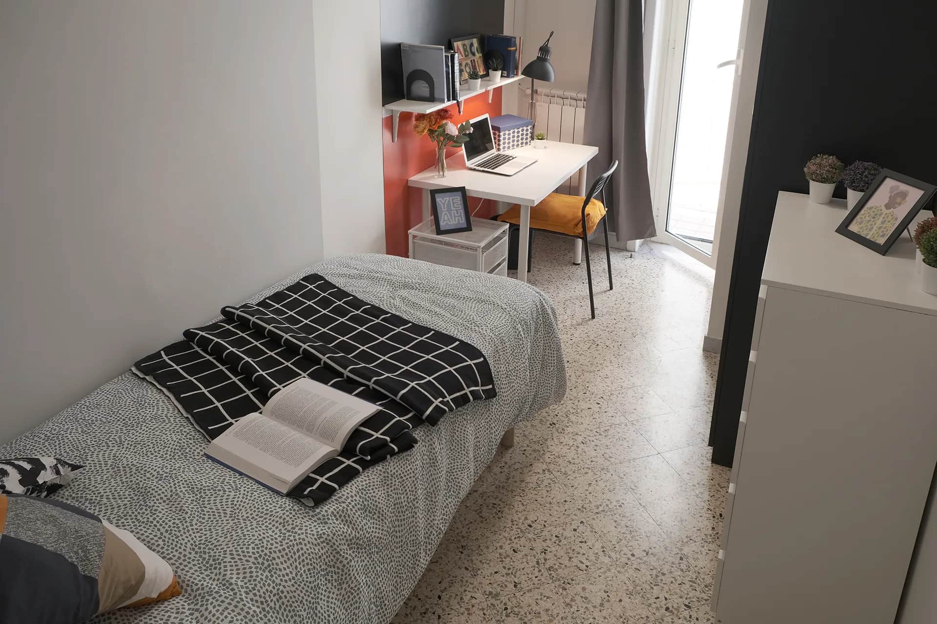Stanza privata a Naples