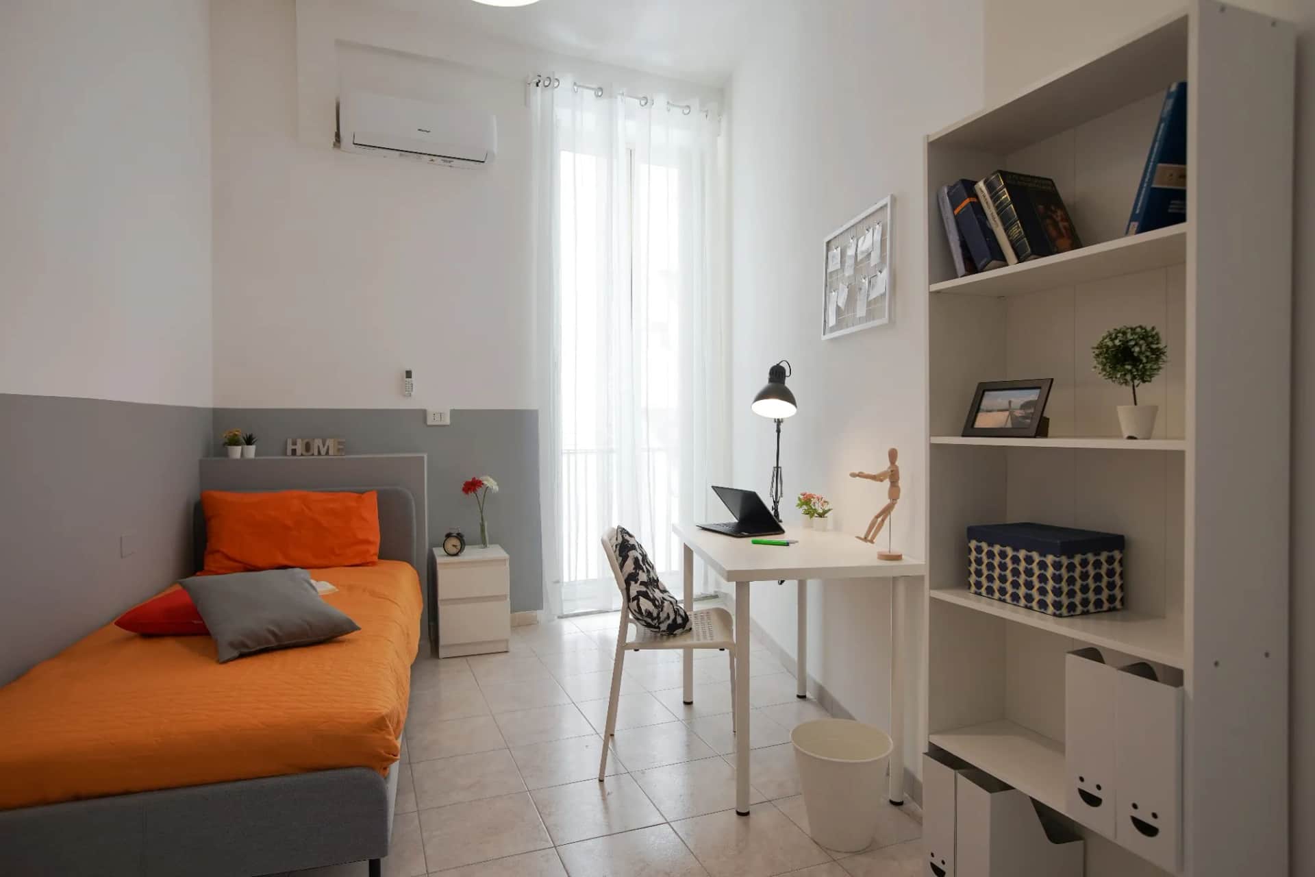Stanza privata a Naples
