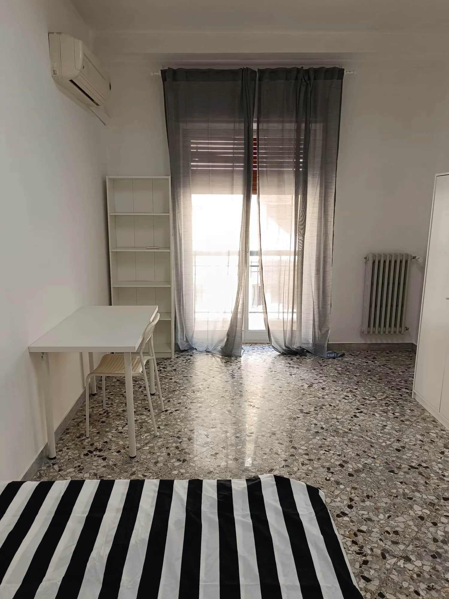 Stanza privata a Bari