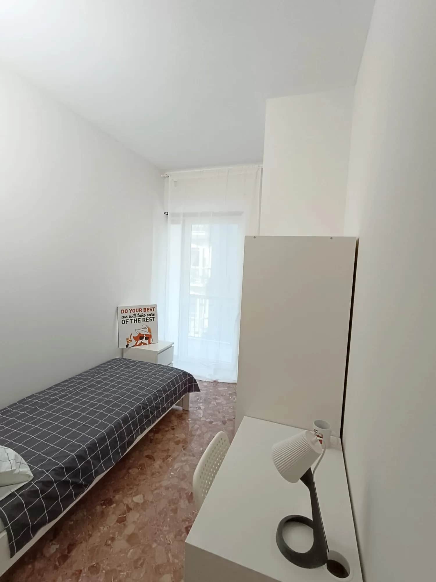 Stanza privata a Bari