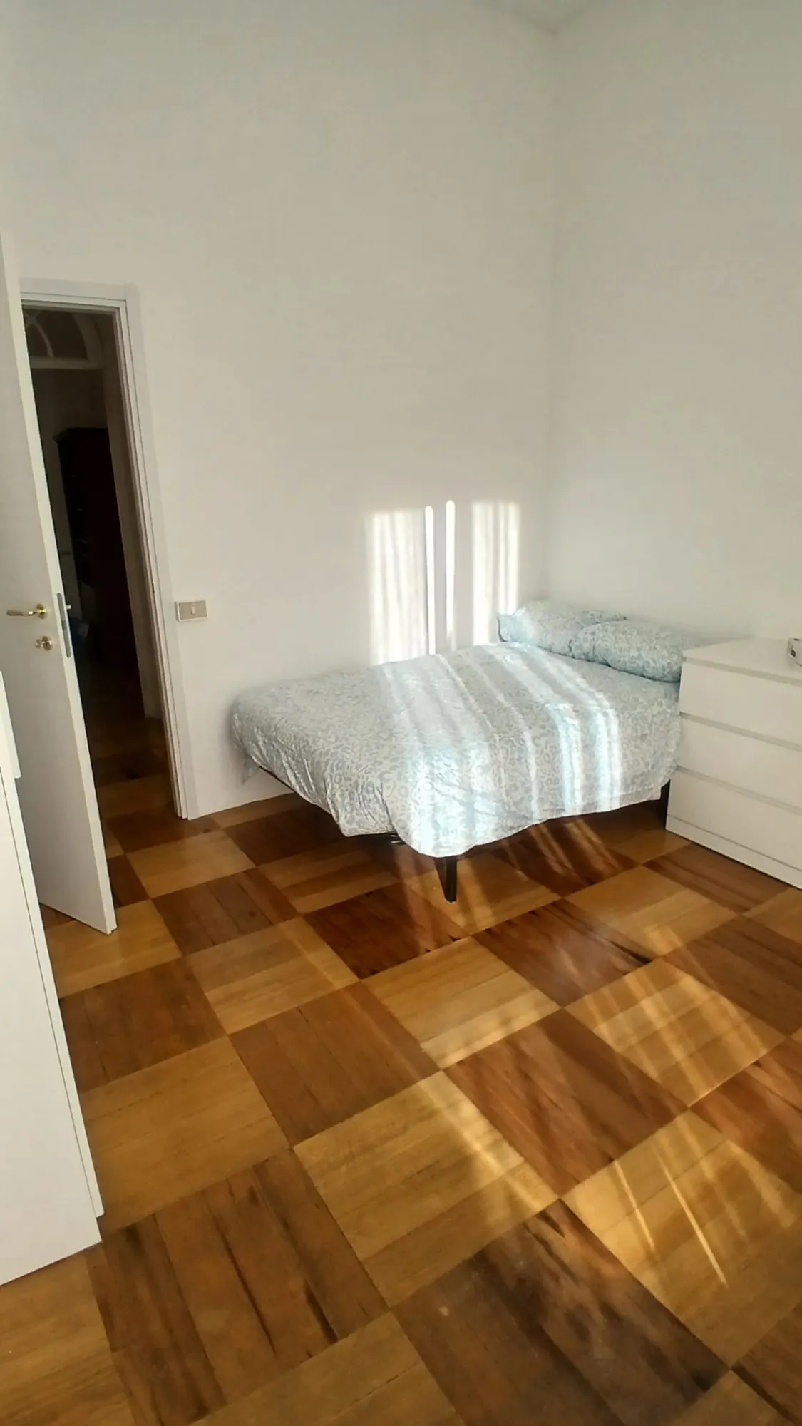 Stanza privata a Genoa